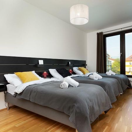 Prague Days - Family 2Bdr Apt - Garage Parking - Balcony 외부 사진