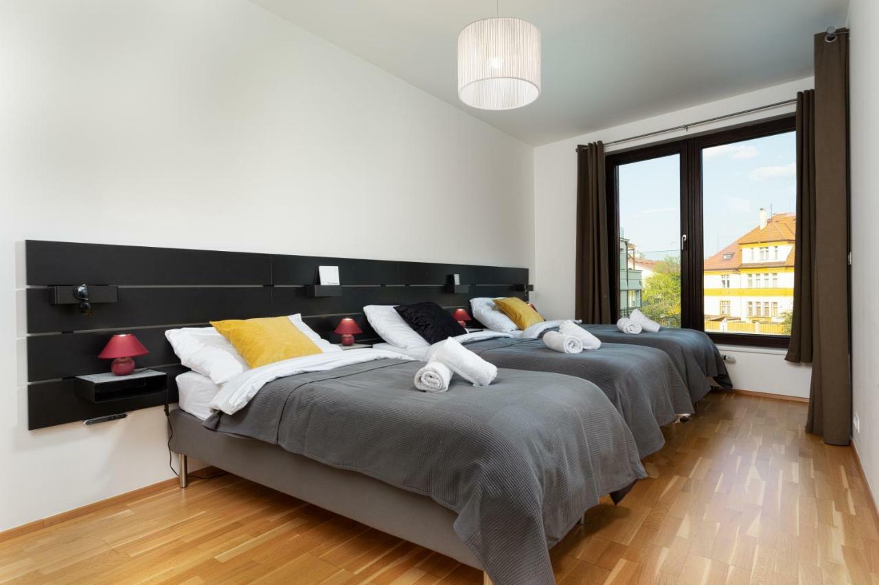 Prague Days - Family 2Bdr Apt - Garage Parking - Balcony 외부 사진