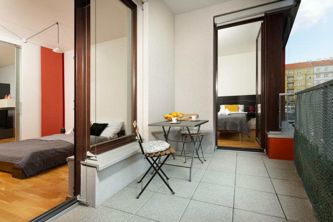 Prague Days - Family 2Bdr Apt - Garage Parking - Balcony 외부 사진